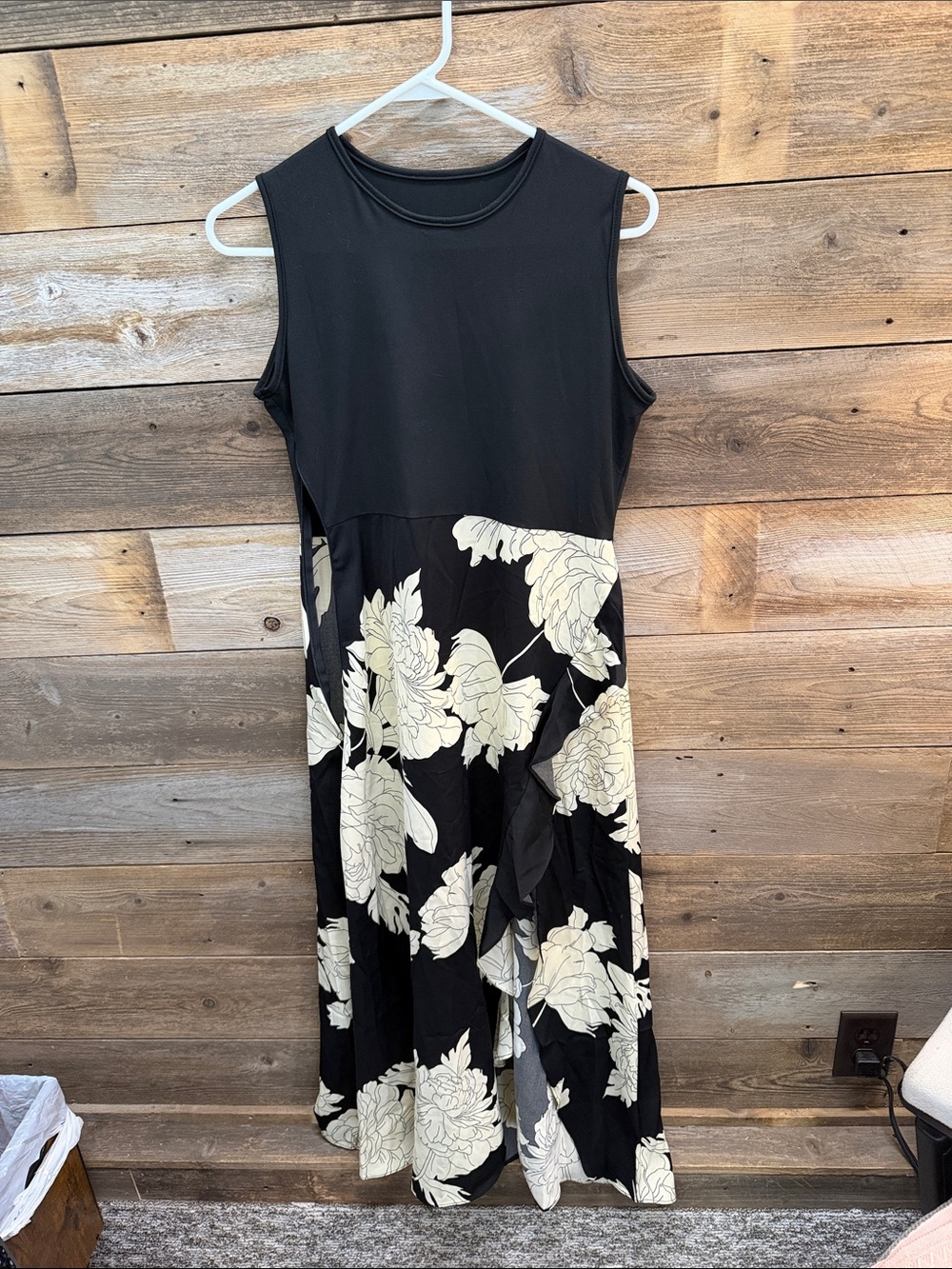 Black & Cream Floral Sleeveless Midi Dress